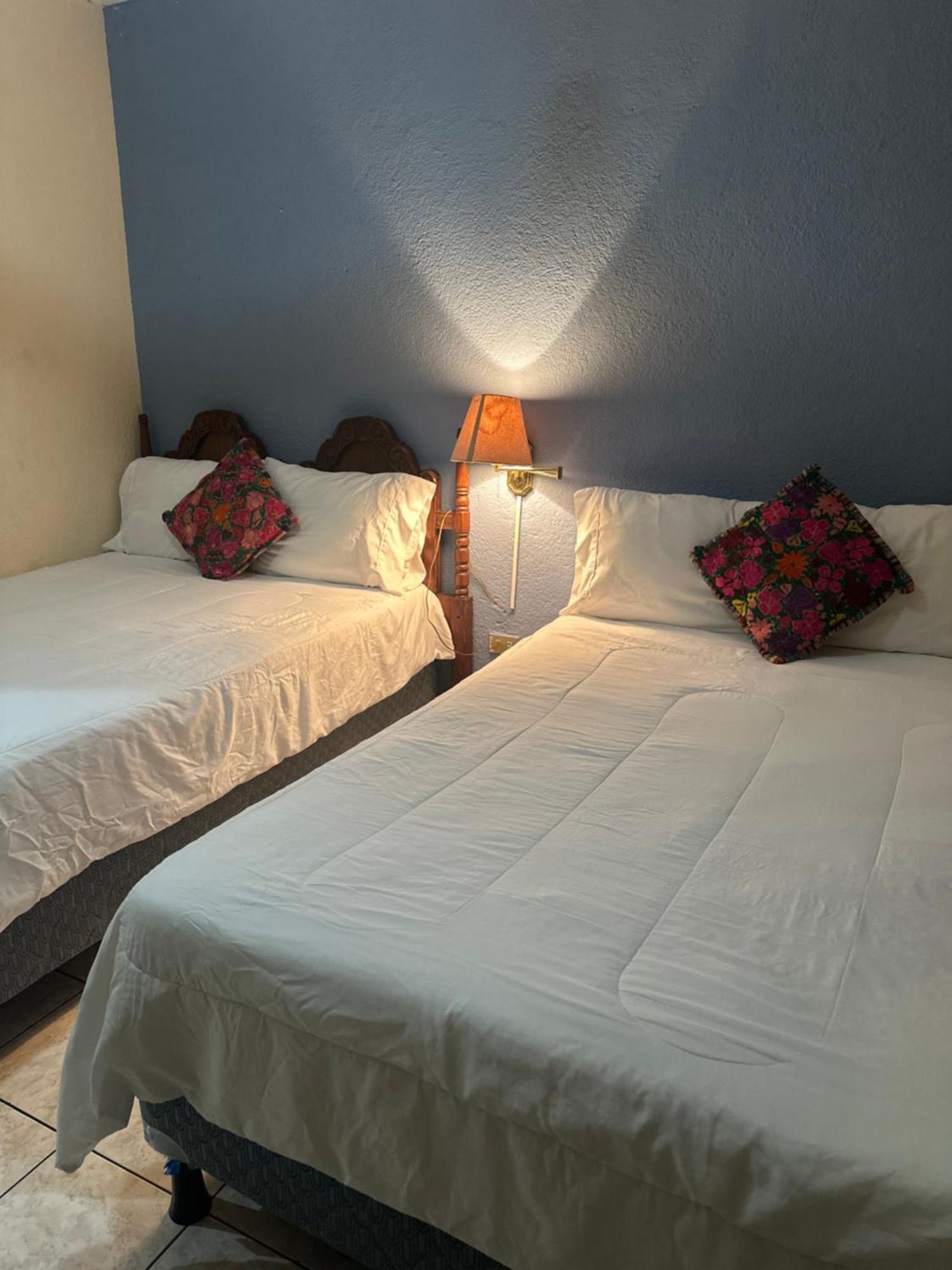 Don Valentino Hotel Antigua Eksteriør billede