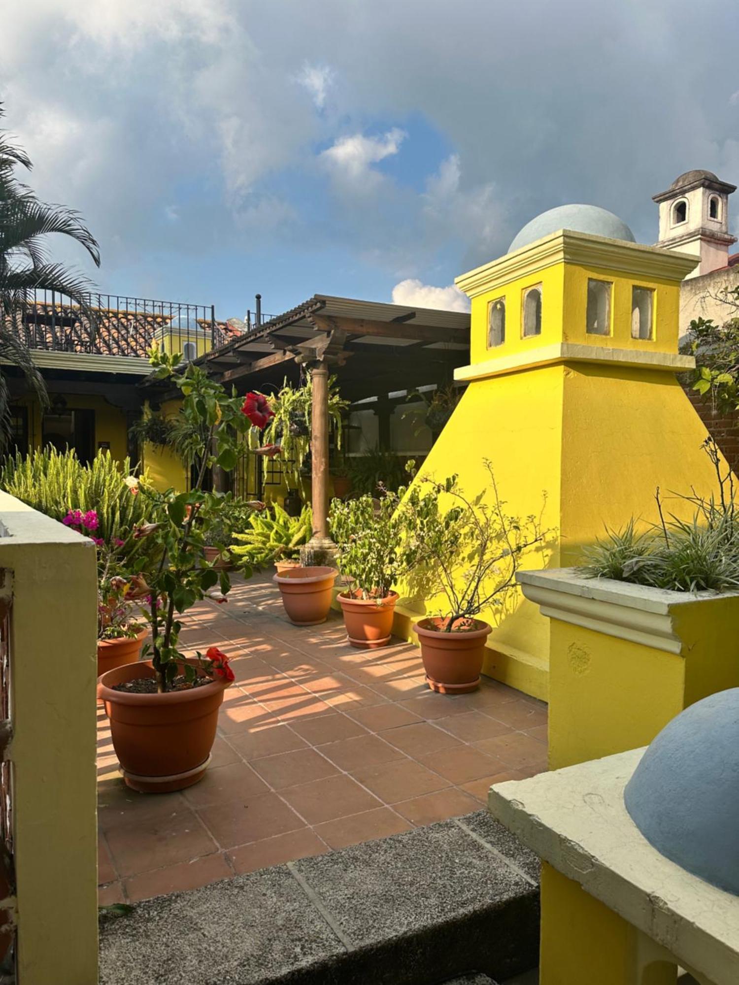 Don Valentino Hotel Antigua Eksteriør billede